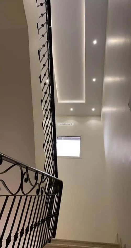 فيلا 712 متر مربع شمالية على شارع 15م النرجس، شمال الرياض، الرياض