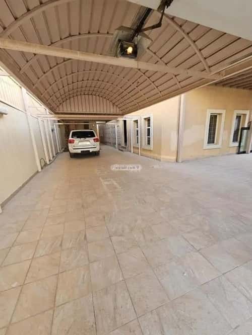 Villa 810 SQM Facing West on 20m Width Street Al-Khaleej, East Riyadh, Riyadh