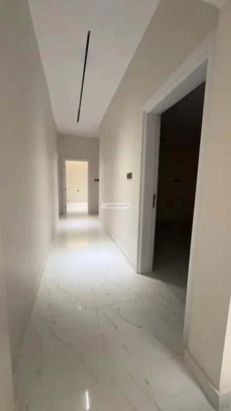 Apartment with 4 Bedrooms Hay Al Mubaoth, Madinah