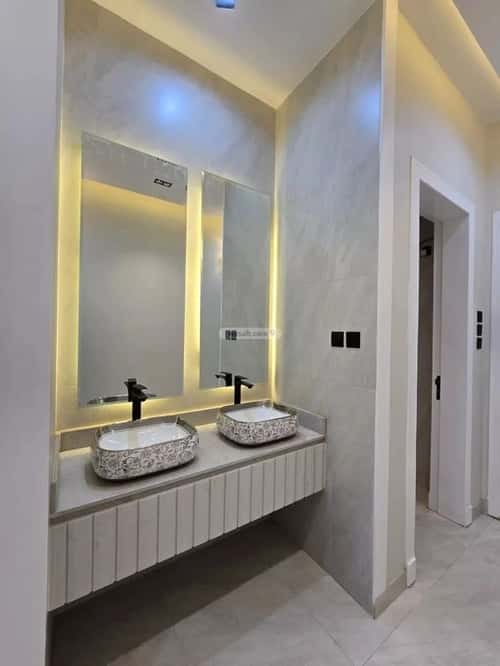 Floor 217 SQM with 6 bedrooms الوسام، خميس مشيط