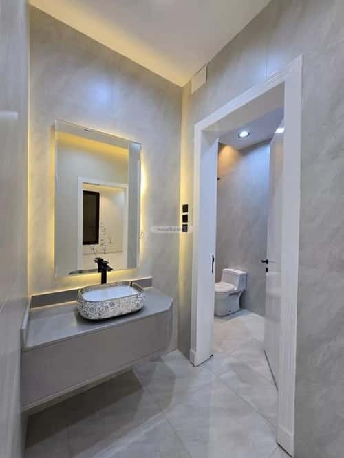 Floor 217 SQM with 6 bedrooms الوسام، خميس مشيط