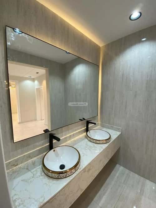 Floor 250 SQM with 6 Bedrooms Al-Wurud, Khamis Mushait