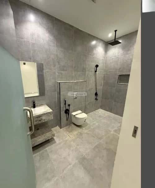 Floor 176 SQM with 4 Bedrooms Al-Janadriyah, East Riyadh, Riyadh