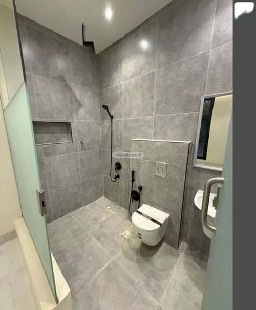 Floor 176 SQM with 4 bedrooms الجنادرية، شرق الرياض، الرياض