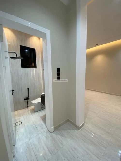 Floor 211 SQM with 6 bedrooms اليرموك، خميس مشيط