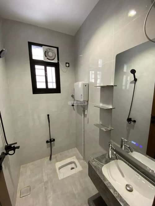 شقة ب 6 غرف المعلاة، أحد رفيدة