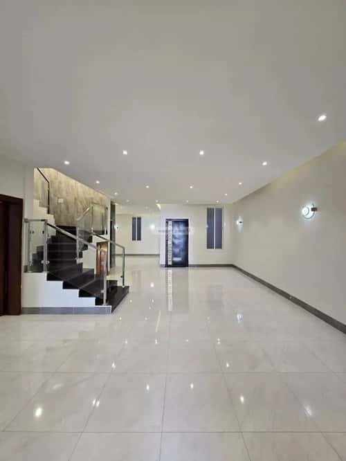 فيلا 300 متر مربع شمالية على شارع 15م الظرفة، خميس مشيط