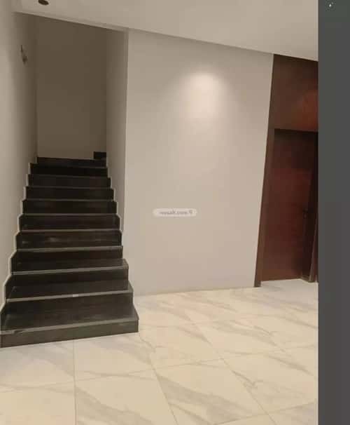 فيلا 250 متر مربع شمالية على شارع 15م الياقوت، شمال جدة، جدة