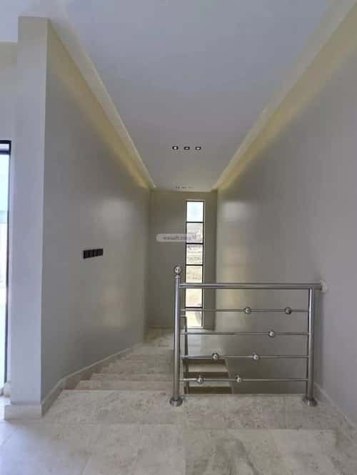 Floor 355 SQM with 8 bedrooms المعلاة، أحد رفيدة