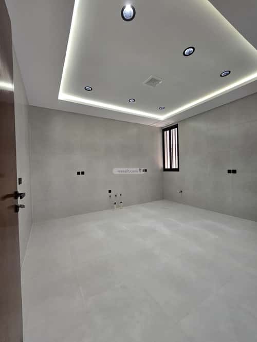 Floor 187 SQM with 6 Bedrooms Al Maamoura, Khamis Mushait