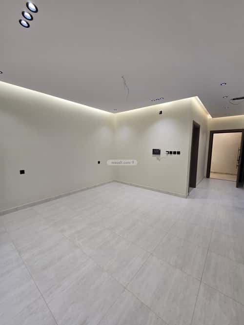 شقة 4 غرف في الروضة