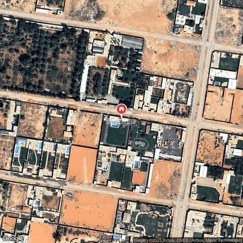 استراحة 2000 متر مربع شمالية على شارع 15م قريه ديراب، قريه ديراب