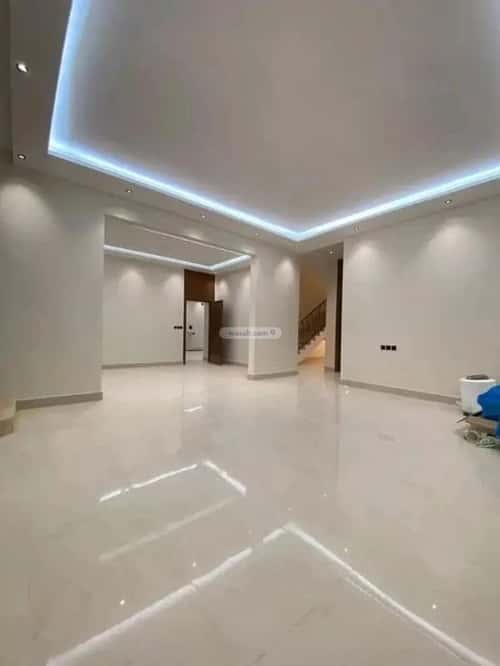 7 bedroom villa in Al Rimal