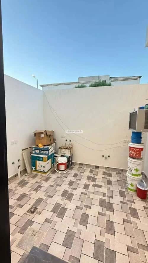 Villa 310 SQM facing North on 15m width street العزيزية، جنوب الرياض، الرياض