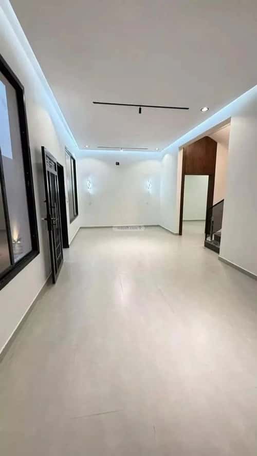 Villa 310 SQM Facing North on 15m Width Street Al-Aziziyah, South Riyadh, Riyadh