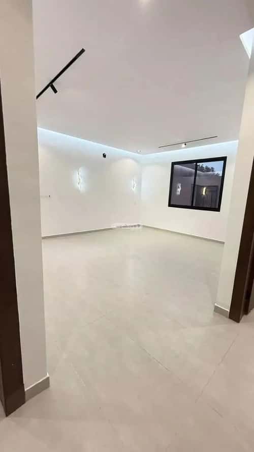 Villa 310 SQM Facing North on 15m Width Street Al-Aziziyah, South Riyadh, Riyadh