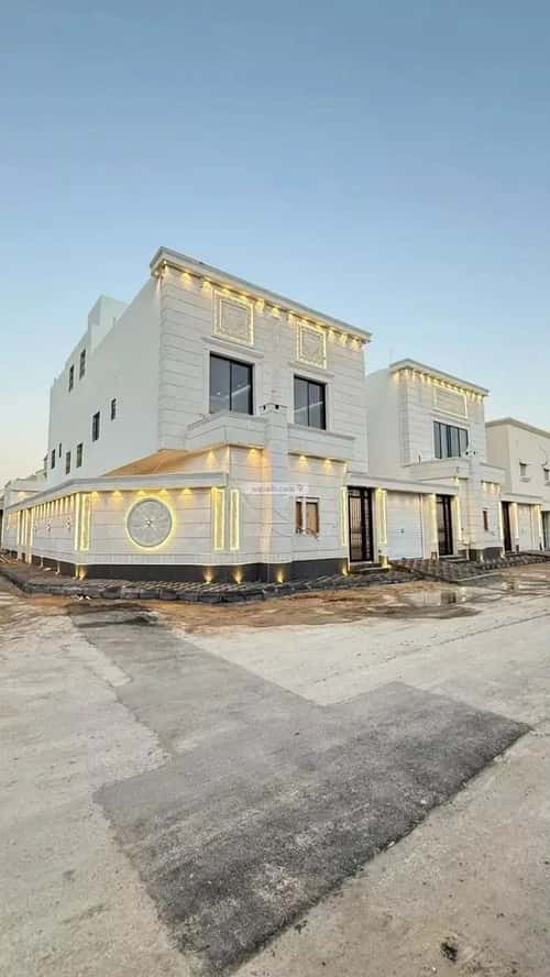 Villa 310 SQM Facing North on 15m Width Street Al-Aziziyah, South Riyadh, Riyadh