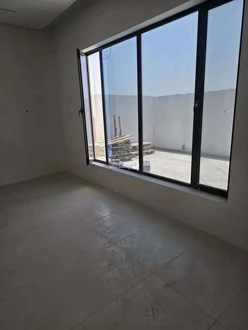 Villa 501 SQM Facing East on 26m Width Street District 8, Alliyth