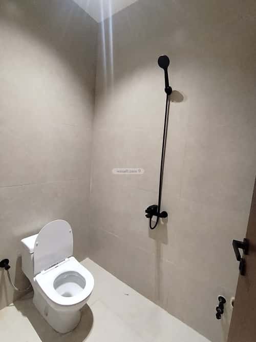 Apartment with 4 bedrooms الروضة، جازان