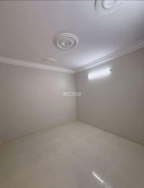 عمارة 403.3 متر مربع واجهة شرقية النزهة، الطائف