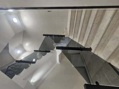 شقة 3 غرف في النزهة