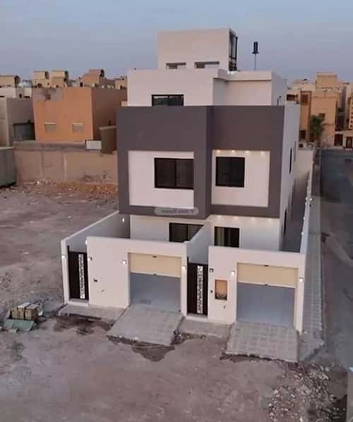 Floor 203 SQM with 5 bedrooms الحزم، غرب الرياض، الرياض