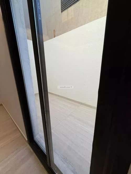 Floor 198 SQM with 4 bedrooms عكاظ، جنوب الرياض، الرياض