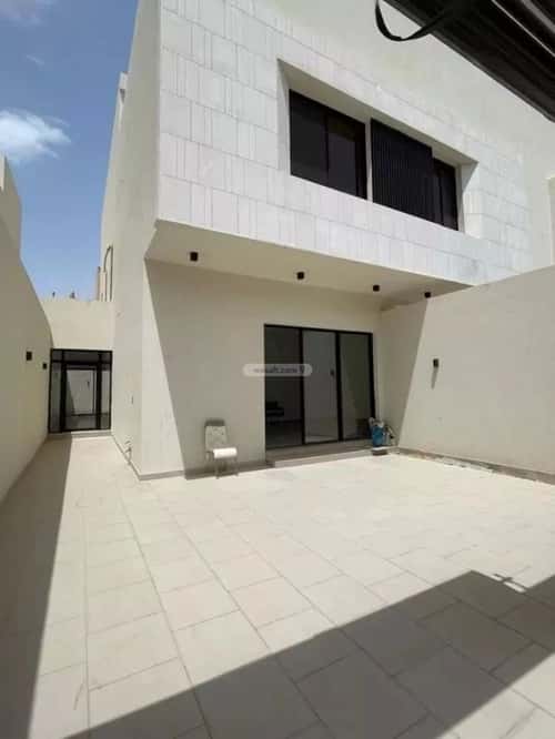 Villa 253 SQM Facing South on 15m Width Street Al-Hazm, West Riyadh, Riyadh
