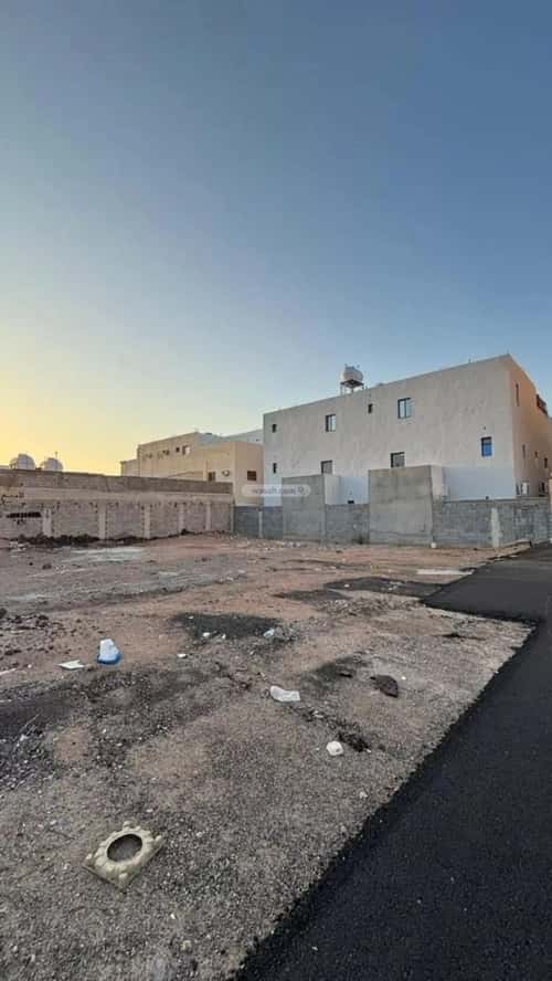 Land 348 SQM Facing South on 14m Width Street Al Malqa, Madinah