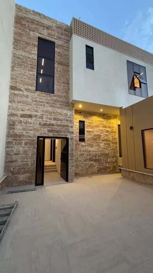 Floor 270 SQM with 5 Bedrooms Haya Nabla, Madinah