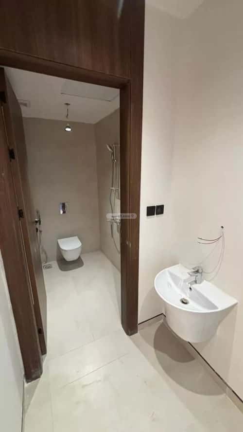 Floor 270 SQM with 5 Bedrooms Haya Nabla, Madinah