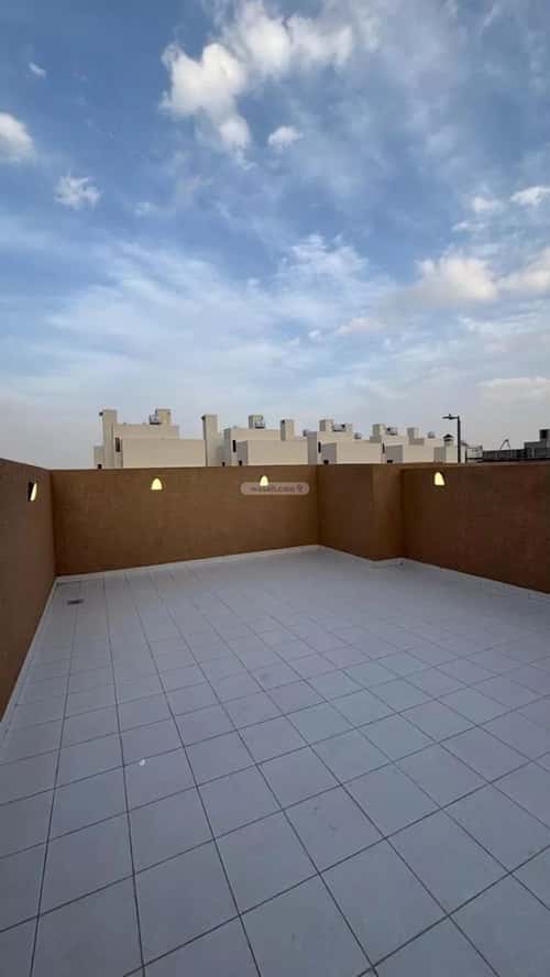 Villa 382 SQM facing East on 14m width street شوران، المدينة المنورة