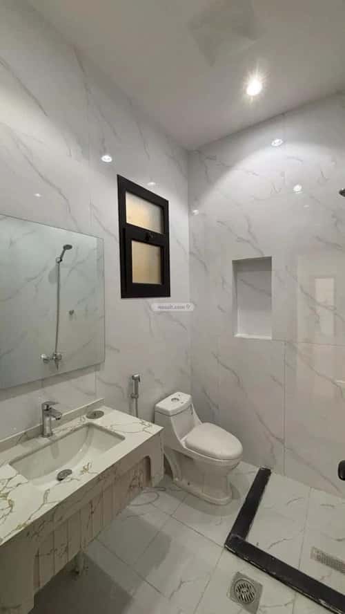 دور 312 متر مربع ب 5 غرف Al Difa'A, Madinah