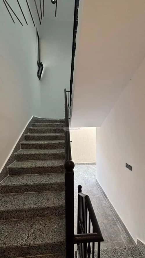 Floor 300 SQM with 4 Bedrooms Al Salam, Madinah