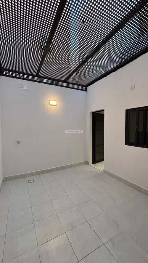 دور 300 متر مربع ب 5 غرف شظاة، المدينة المنورة