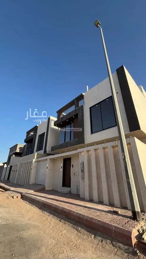 فيلا 230 متر مربع شمالية على شارع 16م نبلاء، المدينة المنورة