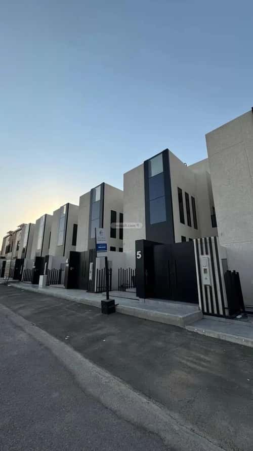 فيلا 325.92 متر مربع جنوبية على شارع 14م شوران، المدينة المنورة