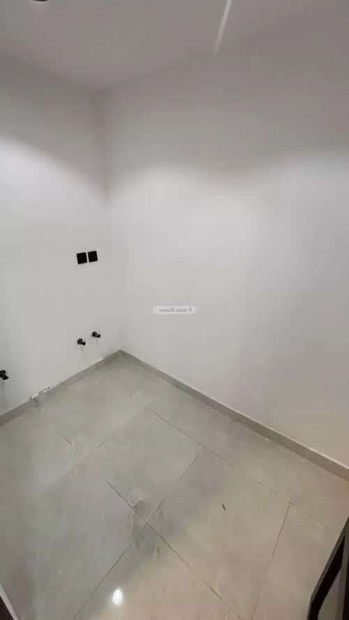 Apartment with 4 Bedrooms Hay Al Mubaoth, Madinah
