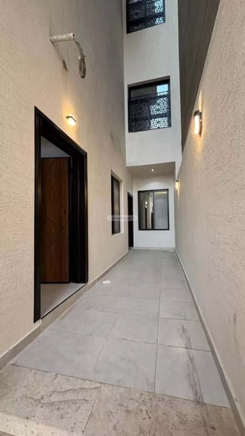 Apartment with 4 Bedrooms Hay Al Mubaoth, Madinah