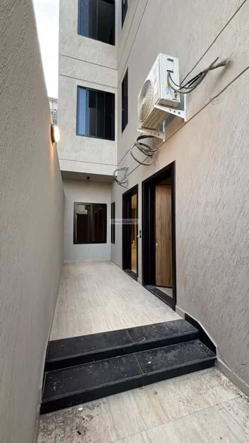 Apartment with 4 Bedrooms Hay Al Mubaoth, Madinah