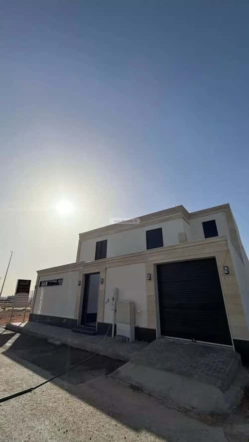 Floor 351 SQM with 6 bedrooms نبلاء، المدينة المنورة