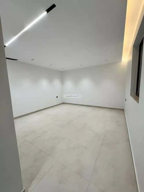 Floor 300 SQM with 5 Bedrooms Haya Nabla, Madinah