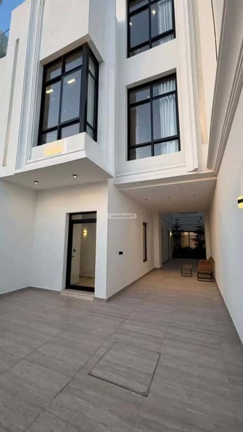 Villa 385 SQM facing South on 24m width street وادي مذينب، المدينة المنورة