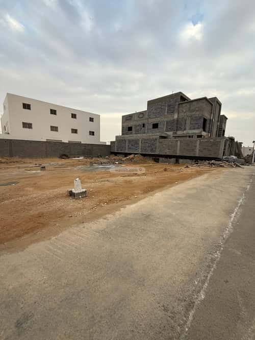 أرض 275 متر مربع غربية على شارع 18م النقيب الشمالي، بريدة