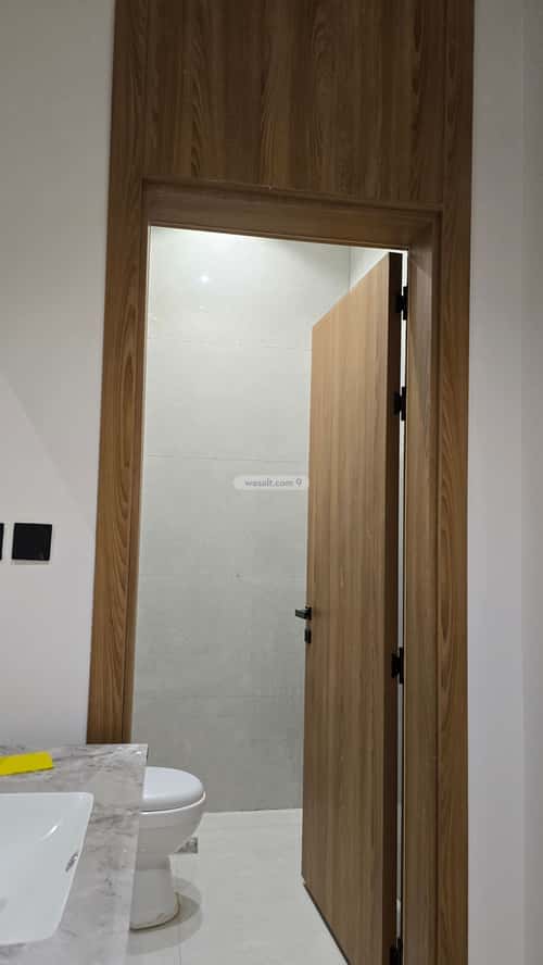 Floor 169 SQM with 6 Bedrooms Ohod, South Riyadh, Riyadh