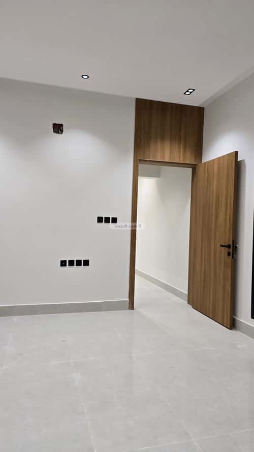 Floor 169 SQM with 6 bedrooms أحد، جنوب الرياض، الرياض