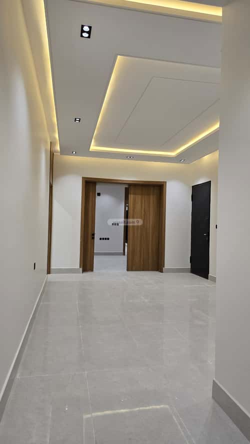 Floor 169 SQM with 6 bedrooms أحد، جنوب الرياض، الرياض