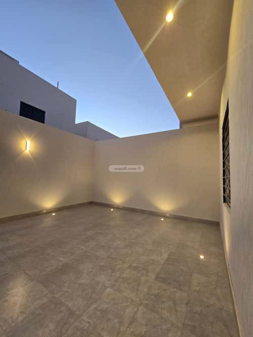 Floor 169 SQM with 6 bedrooms أحد، جنوب الرياض، الرياض