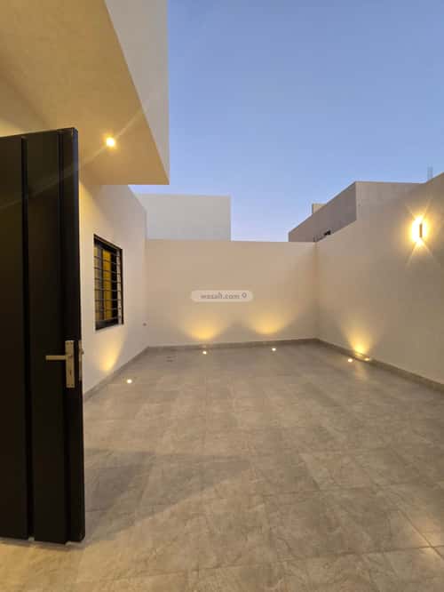 Floor 169 SQM with 6 bedrooms أحد، جنوب الرياض، الرياض