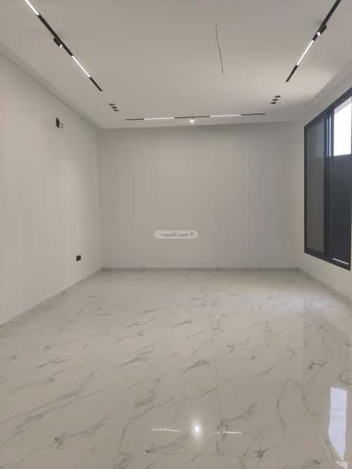 Floor with 5 Bedrooms Al-Janadriyah, East Riyadh, Riyadh